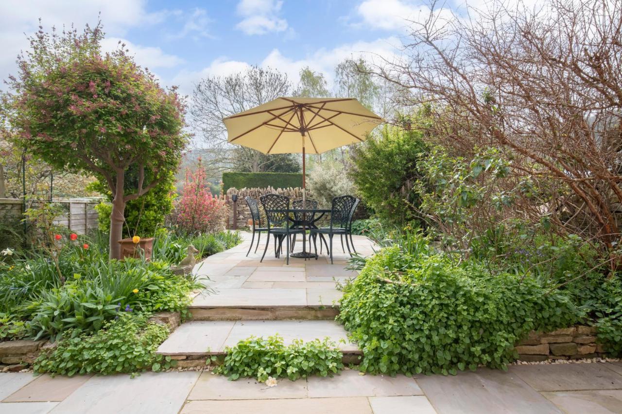 Luxury Cheltenham Home With Ev Charger - Lechampton Hills Dış mekan fotoğraf